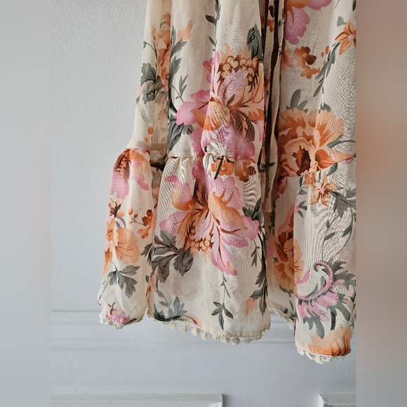 Esther & Co - Aiyana floral dress - Picture 6 of 8